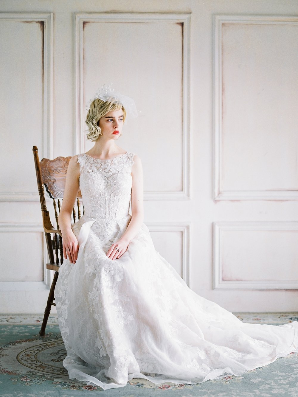 Winter Wedding | Minimalist Bride | White Wedding | Fine Art Wedding | Jin Wed Photography | Fine Art Wedding Blog | Joy Wed | Canadian Wedding Blog