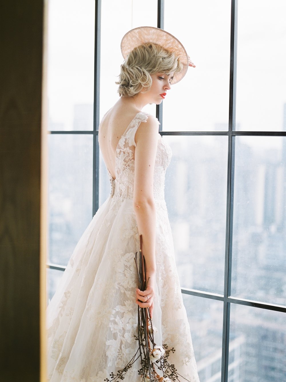 Winter Wedding | Minimalist Bride | White Wedding | Fine Art Wedding | Jin Wed Photography | Fine Art Wedding Blog | Joy Wed | Canadian Wedding Blog