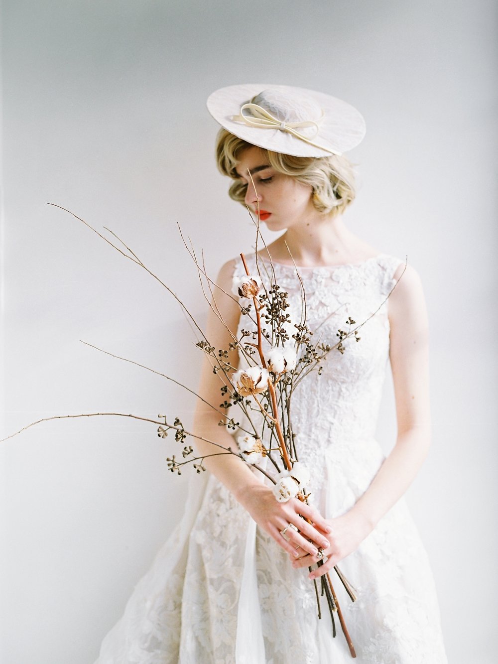 Winter Wedding | Minimalist Bride | White Wedding | Fine Art Wedding | Jin Wed Photography | Fine Art Wedding Blog | Joy Wed | Canadian Wedding Blog