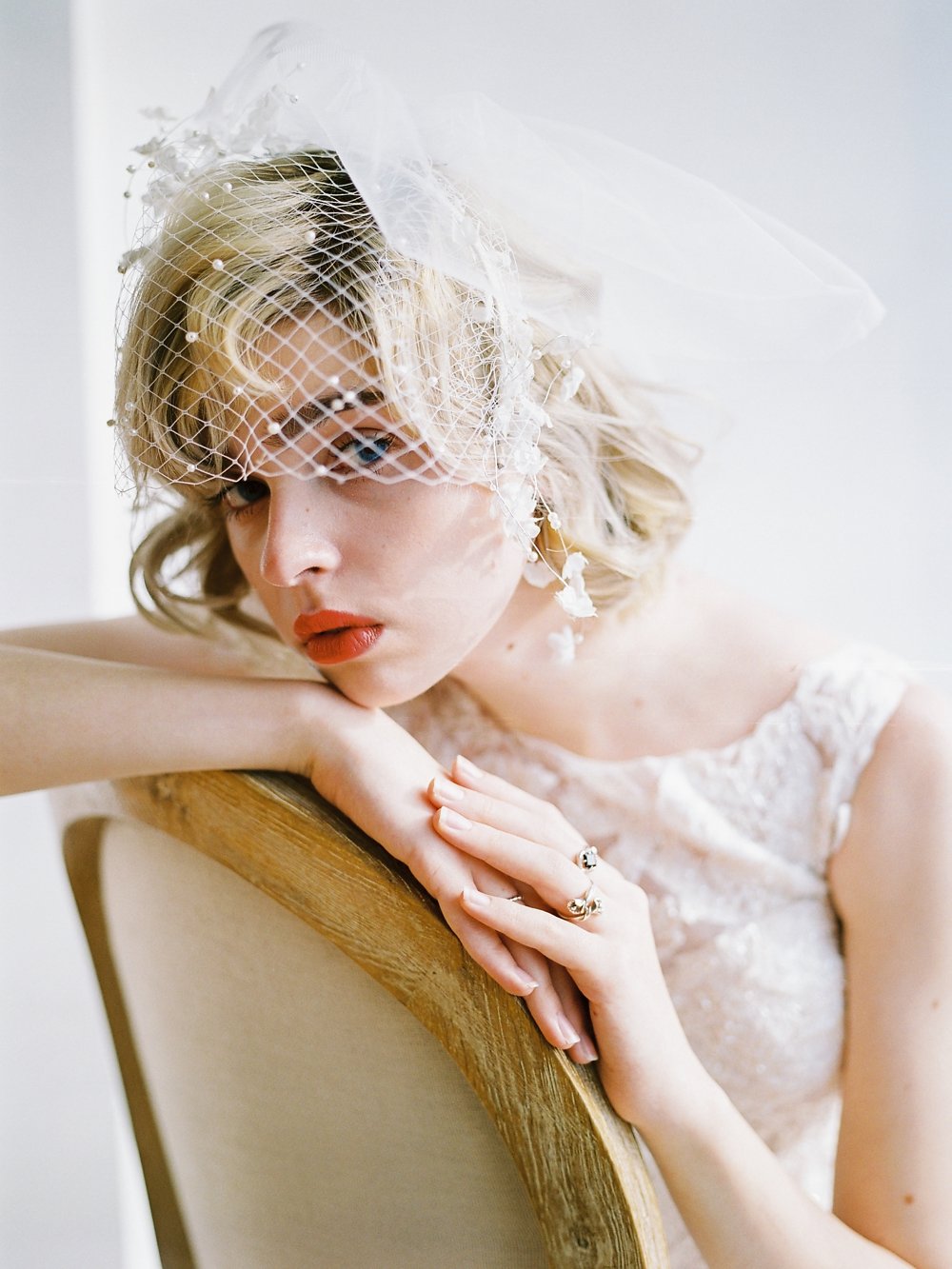Winter Wedding | Minimalist Bride | White Wedding | Fine Art Wedding | Jin Wed Photography | Fine Art Wedding Blog | Joy Wed | Canadian Wedding Blog