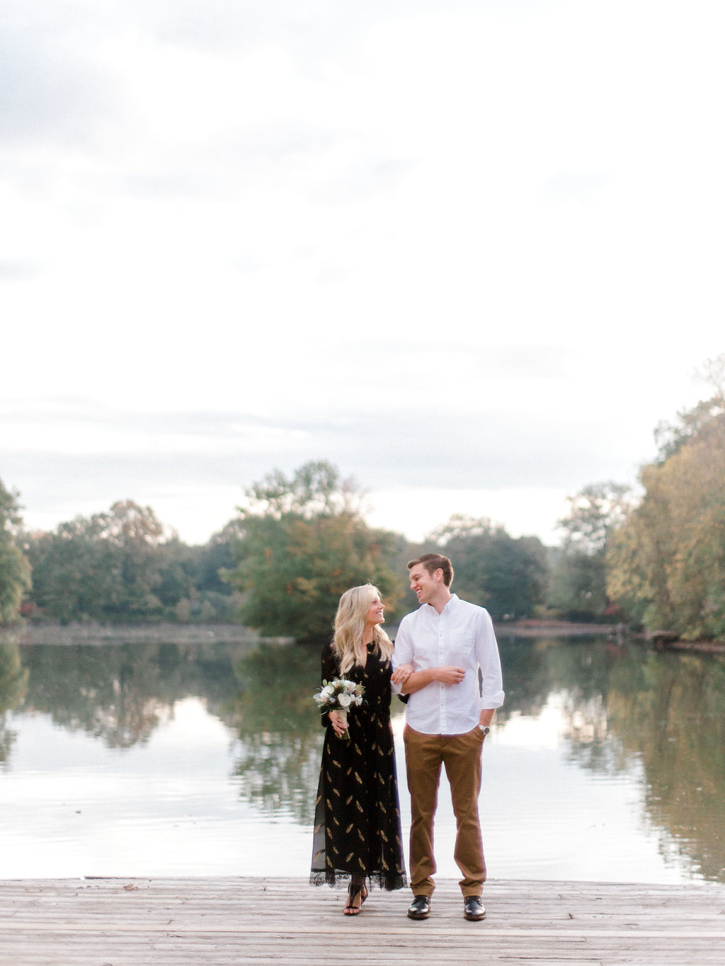Piedmont Park Engagement Session | Kelly Anne Photo | Atlanta Photographer | Atlanta Wedding | Fine Art Wedding Blog | Canadian Wedding Blog | Wedding Blog | Joy Wed | Canmore Wedding Planner