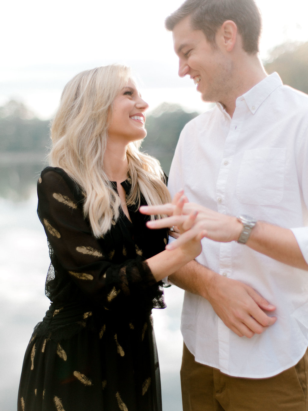 Piedmont Park Engagement Session | Kelly Anne Photo | Atlanta Photographer | Atlanta Wedding | Fine Art Wedding Blog | Canadian Wedding Blog | Wedding Blog | Joy Wed | Canmore Wedding Planner