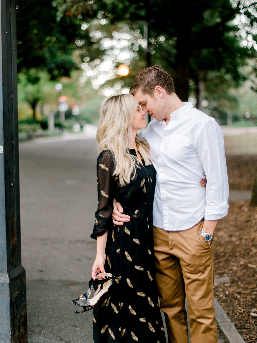 Piedmont Park Engagement Session | Kelly Anne Photo | Atlanta Photographer | Atlanta Wedding | Fine Art Wedding Blog | Canadian Wedding Blog | Wedding Blog | Joy Wed | Canmore Wedding Planner