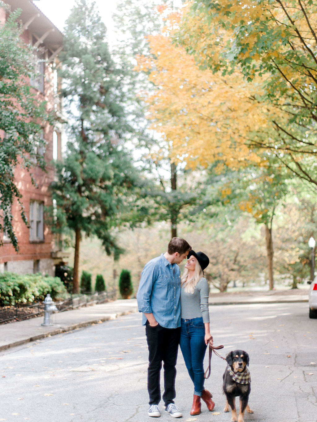 Piedmont Park Engagement Session | Kelly Anne Photo | Atlanta Photographer | Atlanta Wedding | Fine Art Wedding Blog | Canadian Wedding Blog | Wedding Blog | Joy Wed | Canmore Wedding Planner