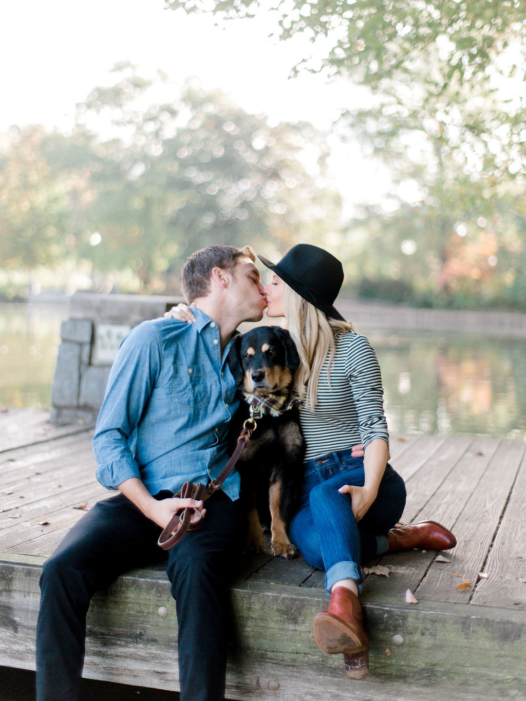 Piedmont Park Engagement Session | Kelly Anne Photo | Atlanta Photographer | Atlanta Wedding | Fine Art Wedding Blog | Canadian Wedding Blog | Wedding Blog | Joy Wed | Canmore Wedding Planner