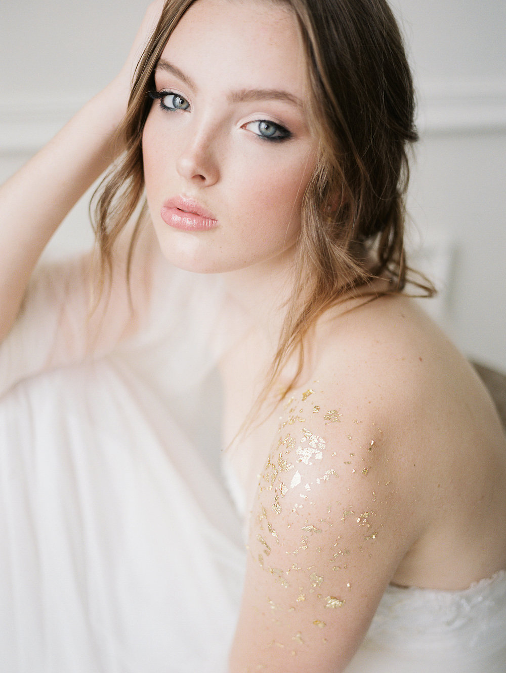 French Inspired Bridal Session | When She Knew Photography | Oregon Photographer | Oregon Wedding | Brittney Boone | Fine Art Wedding Blog | Joy Wed | Yellow and Blue Wedding | Spring Wedding