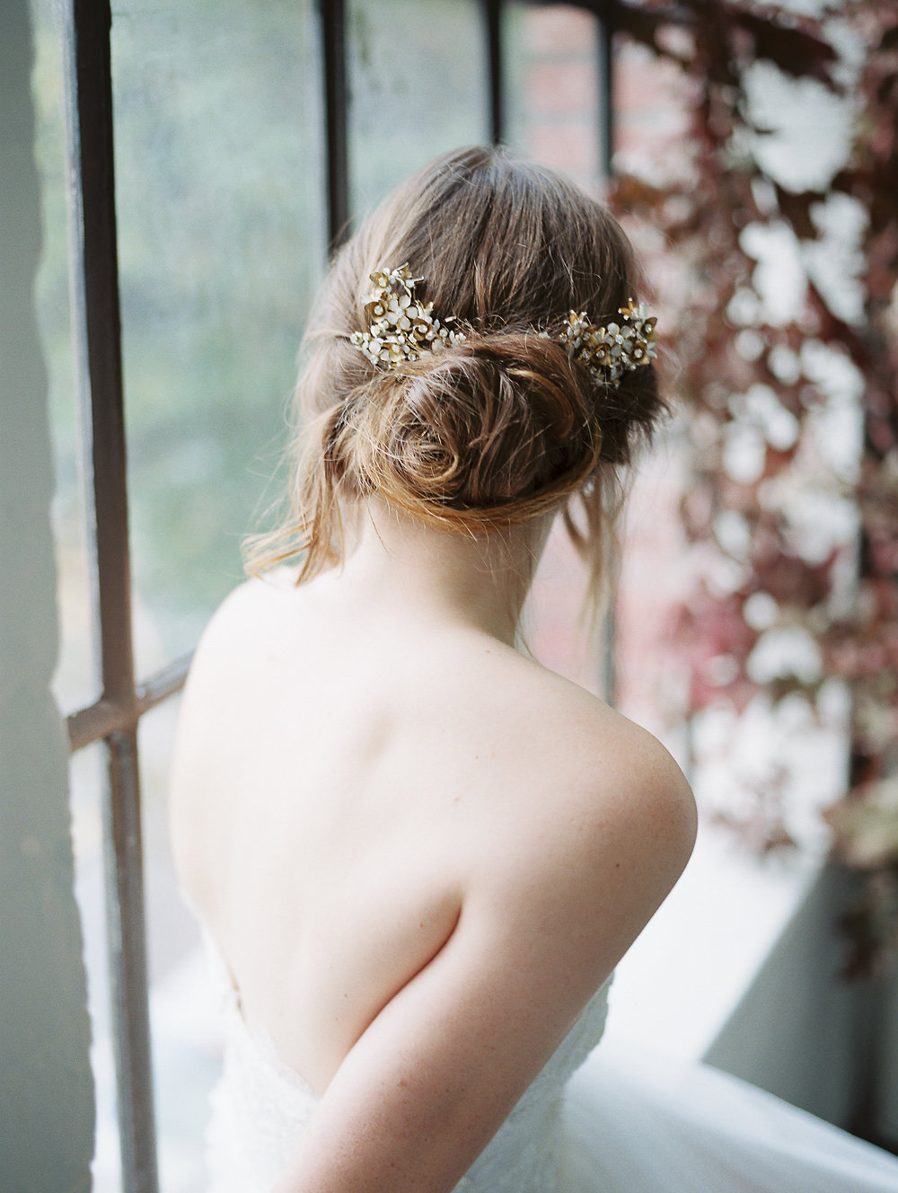 French Inspired Bridal Session | When She Knew Photography | Oregon Photographer | Oregon Wedding | Brittney Boone | Fine Art Wedding Blog | Joy Wed | Yellow and Blue Wedding | Spring Wedding