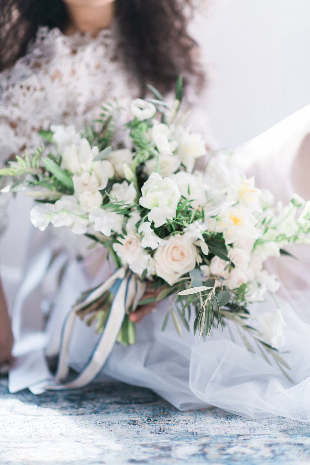 European Wedding Inspiration | Whitney Heard Photography | Toronto Wedding Photographer | Canadian Wedding | Joy Wed | Blue and White Wedding | Fine Art Wedding Blog