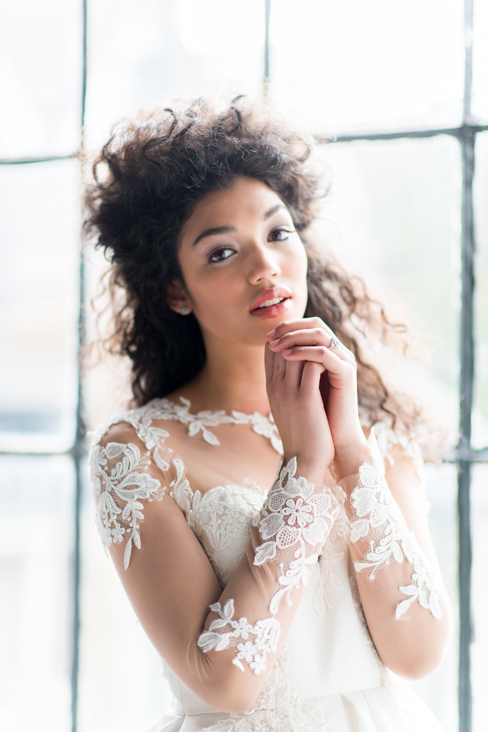 European Wedding Inspiration | Whitney Heard Photography | Toronto Wedding Photographer | Canadian Wedding | Joy Wed | Blue and White Wedding | Fine Art Wedding Blog