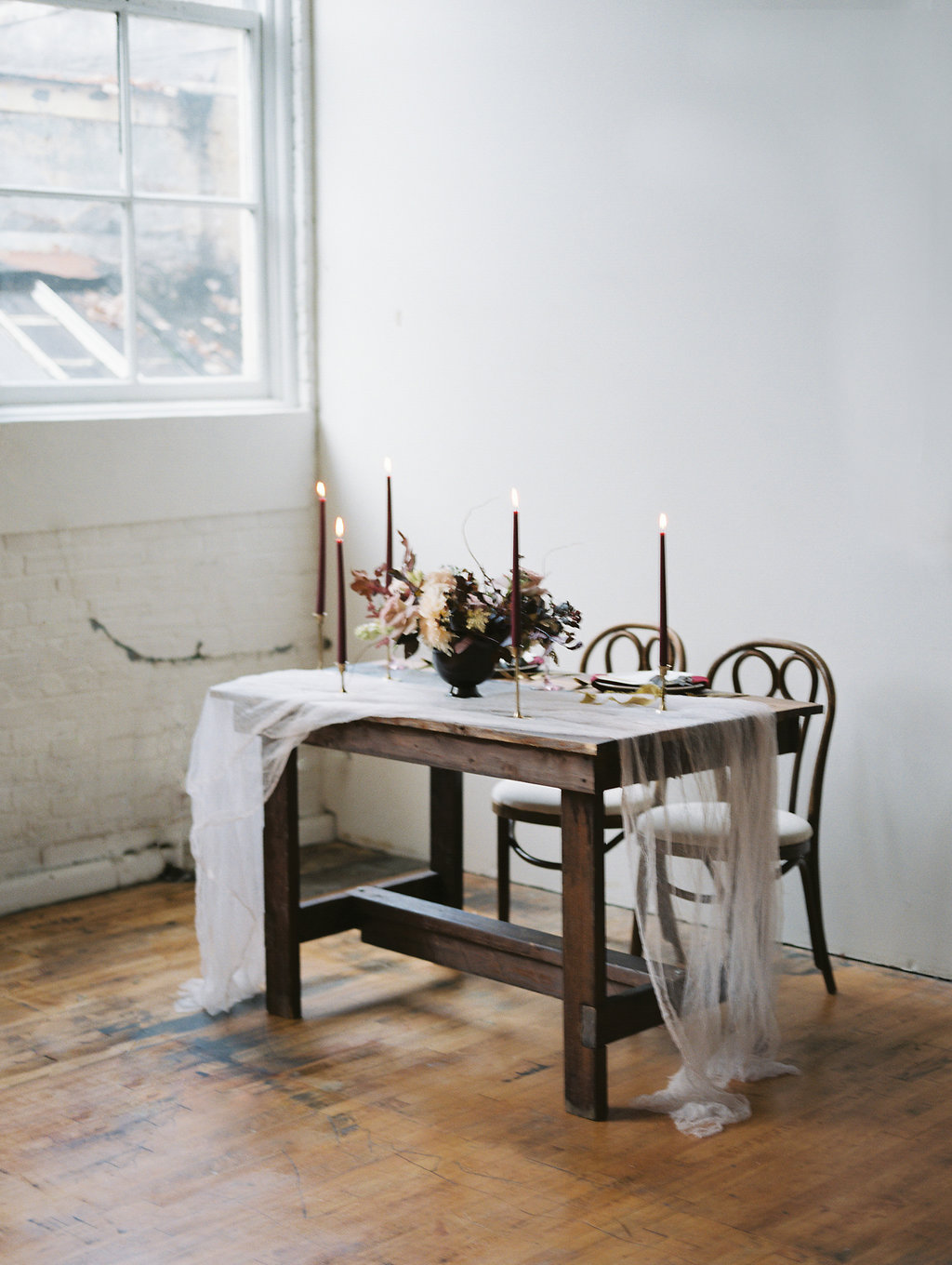 Moody Victorian Wedding Inspiration | When She Knew Photography | Brown and Beige Wedding | Fine Art Wedding | Joy Wed