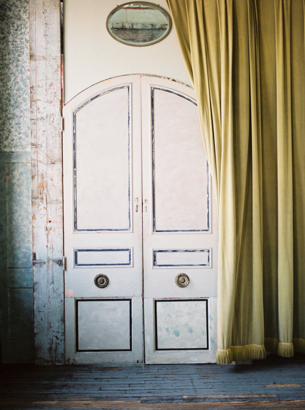New York City Wedding | Metropolitan Building Wedding | Gather & Grow Event | K.R. Moreno | Fine Art Wedding Blog | Joy Wed | Moody Wedding