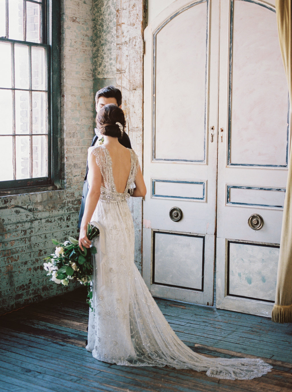 New York City Wedding | Metropolitan Building Wedding | Gather & Grow Event | K.R. Moreno | Fine Art Wedding Blog | Joy Wed | Moody Wedding