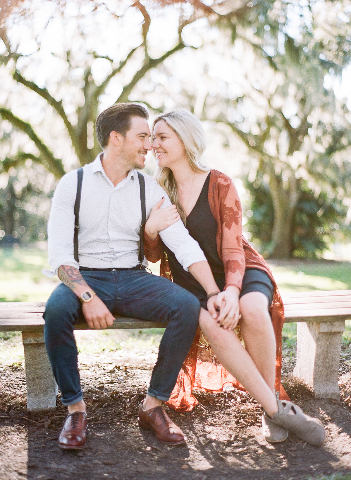 Bok Tower Gardens Engagement Session | Trendy Engagement Session | The Ganeys | Fine Art Engagement Session | Canadian Wedding Blog | Joy Wed | Fine Art Wedding Blog