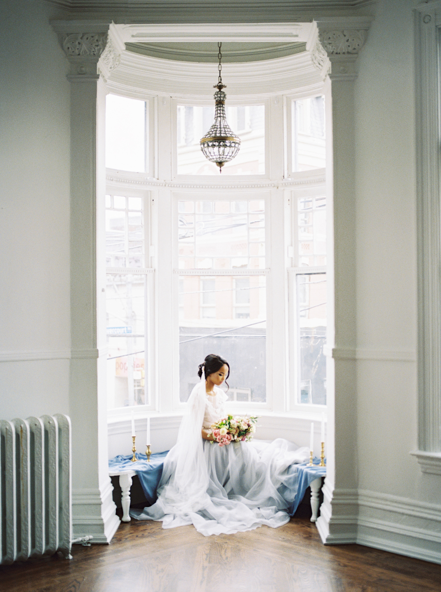 Great Hall Wedding | Romantic Wedding Inspiration | Spring Wedding | Lushana Bale Photography | Canadian Wedding | Joy Wed | Fine Art Wedding Blog