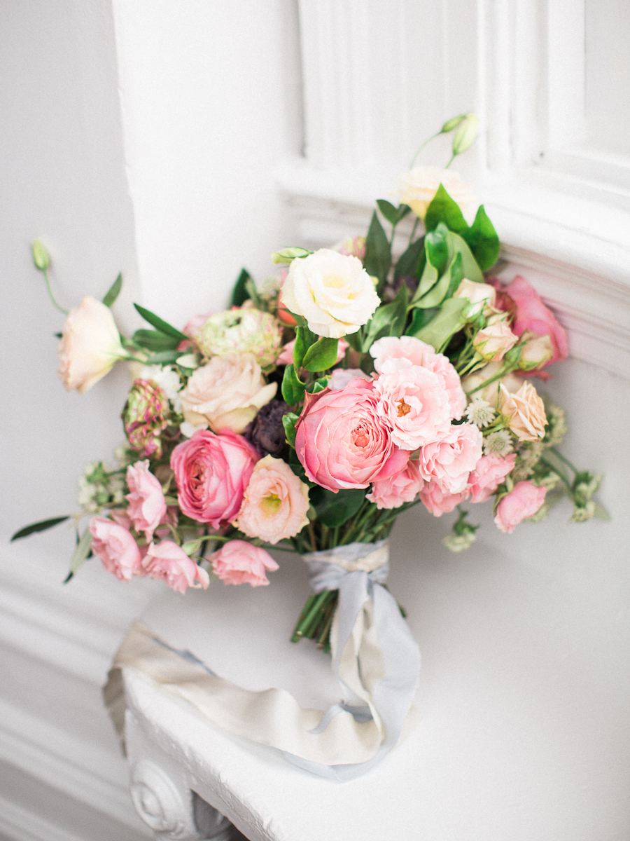Great Hall Wedding | Romantic Wedding Inspiration | Spring Wedding | Lushana Bale Photography | Canadian Wedding | Joy Wed | Fine Art Wedding Blog
