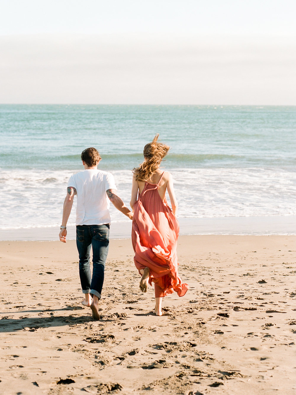 Muir Beach Engagement Session | Lissa Ryan Photography | Linda Ha Events | Beach Engagement | Natural Engagement Session | Joy Wed | Canadian Wedding Blog | Fine Art Wedding Blog