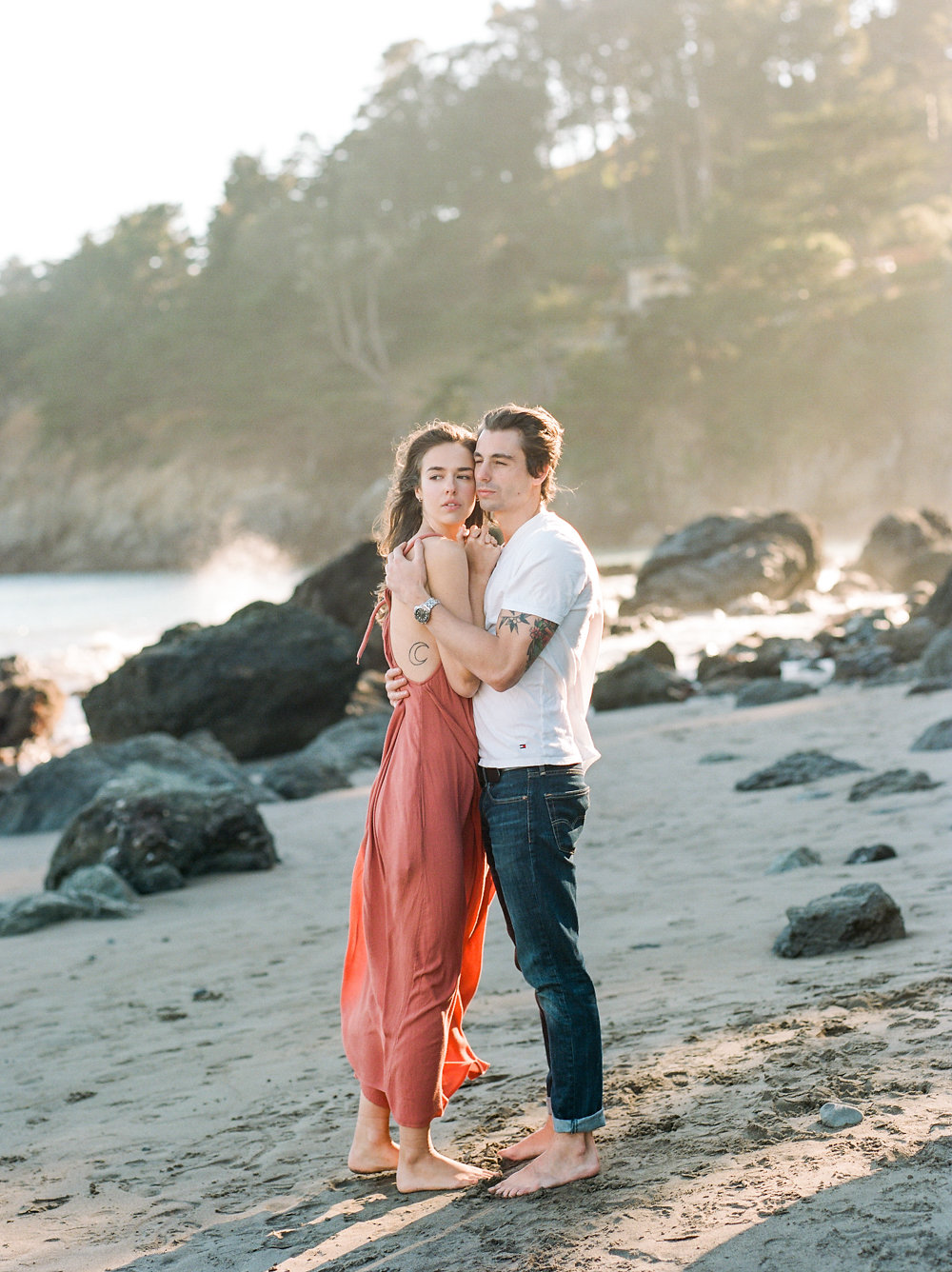 Muir Beach Engagement Session | Lissa Ryan Photography | Linda Ha Events | Beach Engagement | Natural Engagement Session | Joy Wed | Canadian Wedding Blog | Fine Art Wedding Blog