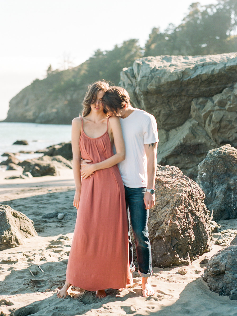 Muir Beach Engagement Session | Lissa Ryan Photography | Linda Ha Events | Beach Engagement | Natural Engagement Session | Joy Wed | Canadian Wedding Blog | Fine Art Wedding Blog