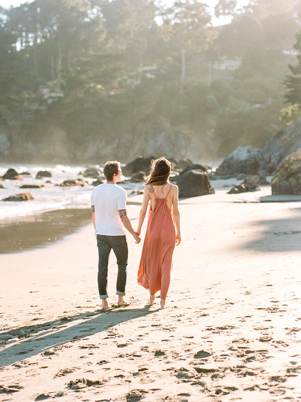Muir Beach Engagement Session | Lissa Ryan Photography | Linda Ha Events | Beach Engagement | Natural Engagement Session | Joy Wed | Canadian Wedding Blog | Fine Art Wedding Blog
