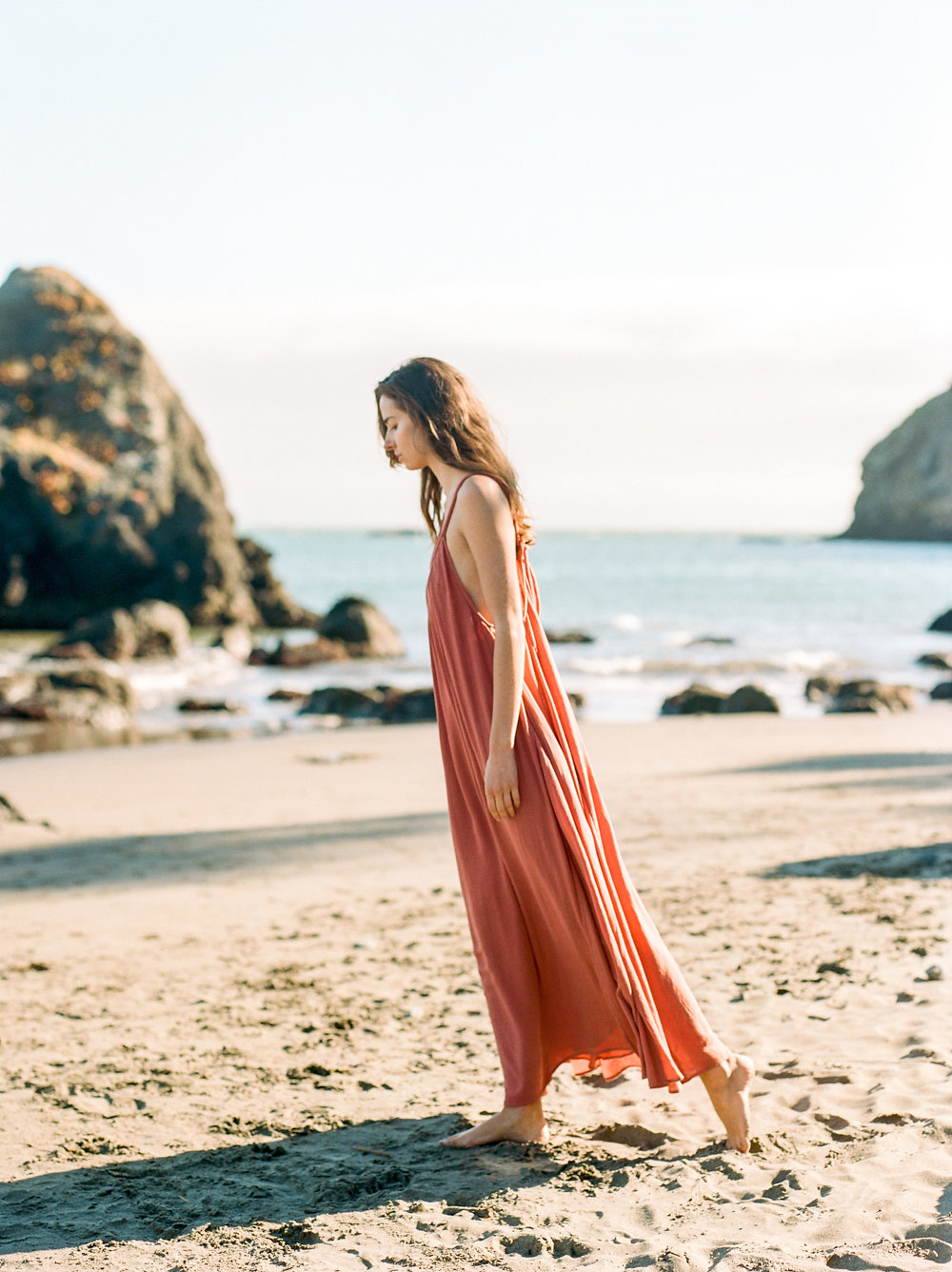 Muir Beach Engagement Session | Lissa Ryan Photography | Linda Ha Events | Beach Engagement | Natural Engagement Session | Joy Wed | Canadian Wedding Blog | Fine Art Wedding Blog