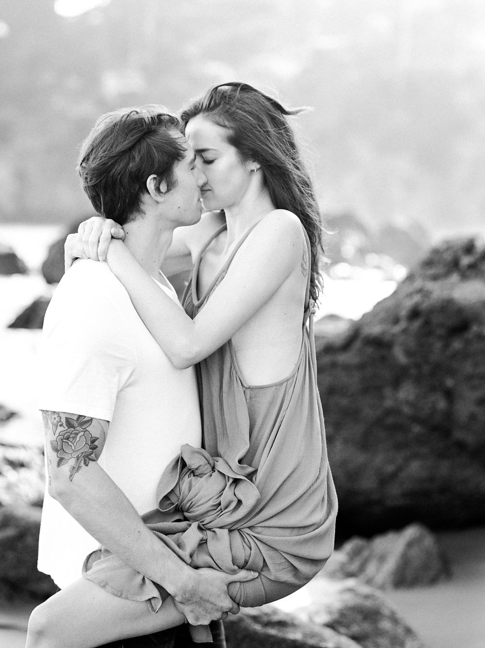 Muir Beach Engagement Session | Lissa Ryan Photography | Linda Ha Events | Beach Engagement | Natural Engagement Session | Joy Wed | Canadian Wedding Blog | Fine Art Wedding Blog