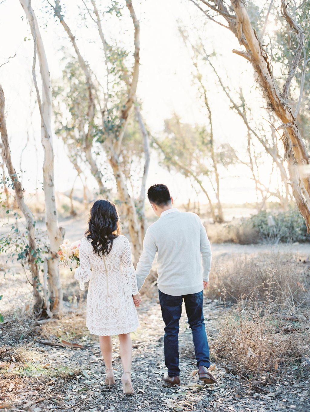 Sunset Cliffs Engagement Session | Mallory Dawn Photography | San Diego Engagement Session | California Photographer | Fine Art Wedding Blog | Canadian Wedding Blog | Joy Wed | Stacey Foley Design
