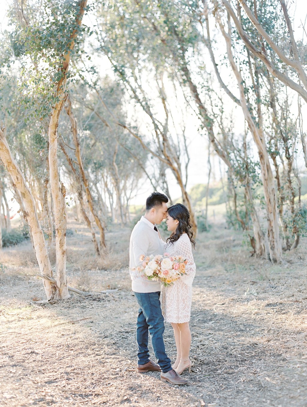 Sunset Cliffs Engagement Session | Mallory Dawn Photography | San Diego Engagement Session | California Photographer | Fine Art Wedding Blog | Canadian Wedding Blog | Joy Wed | Stacey Foley Design
