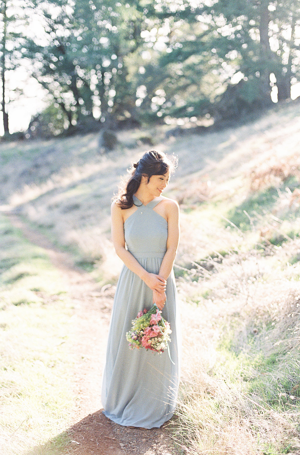 California Hills Engagement Session | California Photographer | Stephanie Gan Photography | Joy Wed | Canadian Wedding Blog | Canmore Wedding Planner | Sunset Engagement Session