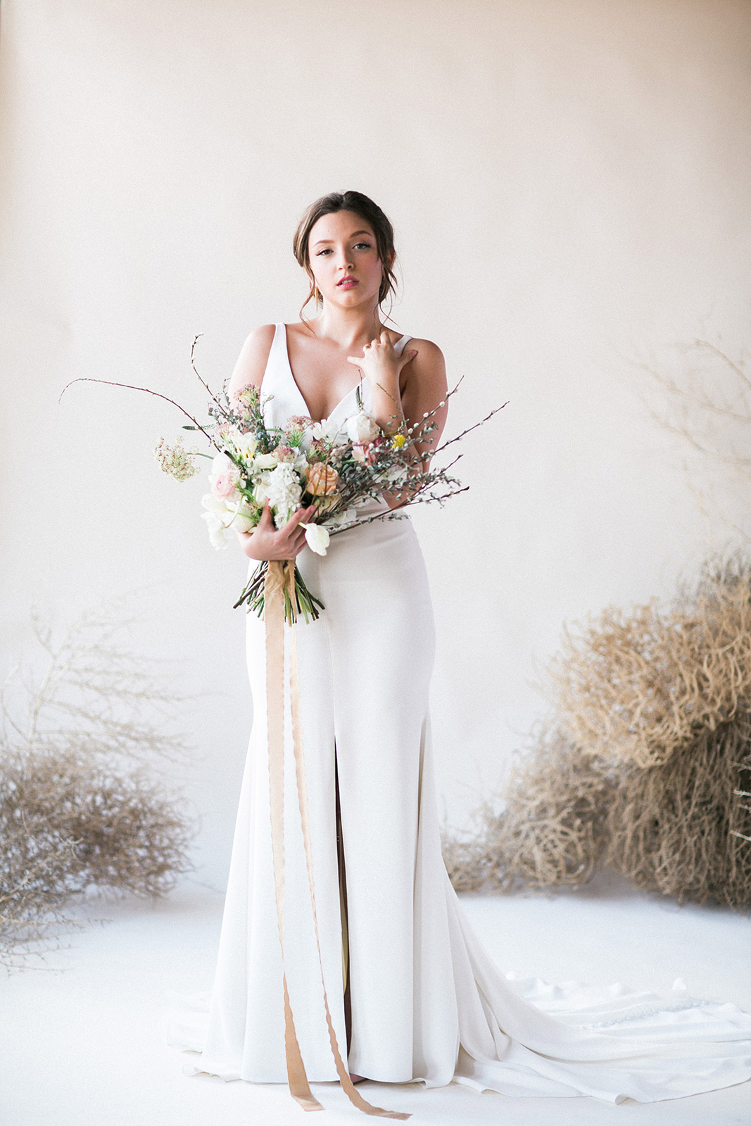 Desert Wedding | Modern Wedding | Minimal Wedding | Same Sex Wedding | Niki Rhodes Photo | Joy Wed | Canadian Wedding Blog | Fine Art Wedding Blog | Stacey Foley Design