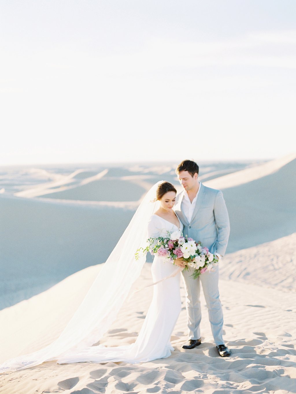 Glamis Wedding | California Wedding | Dessert Wedding | Mallory Dawn Photography | Fine Art Wedding Blog | Joy Wed | California Wedding | Stacey Foley Design