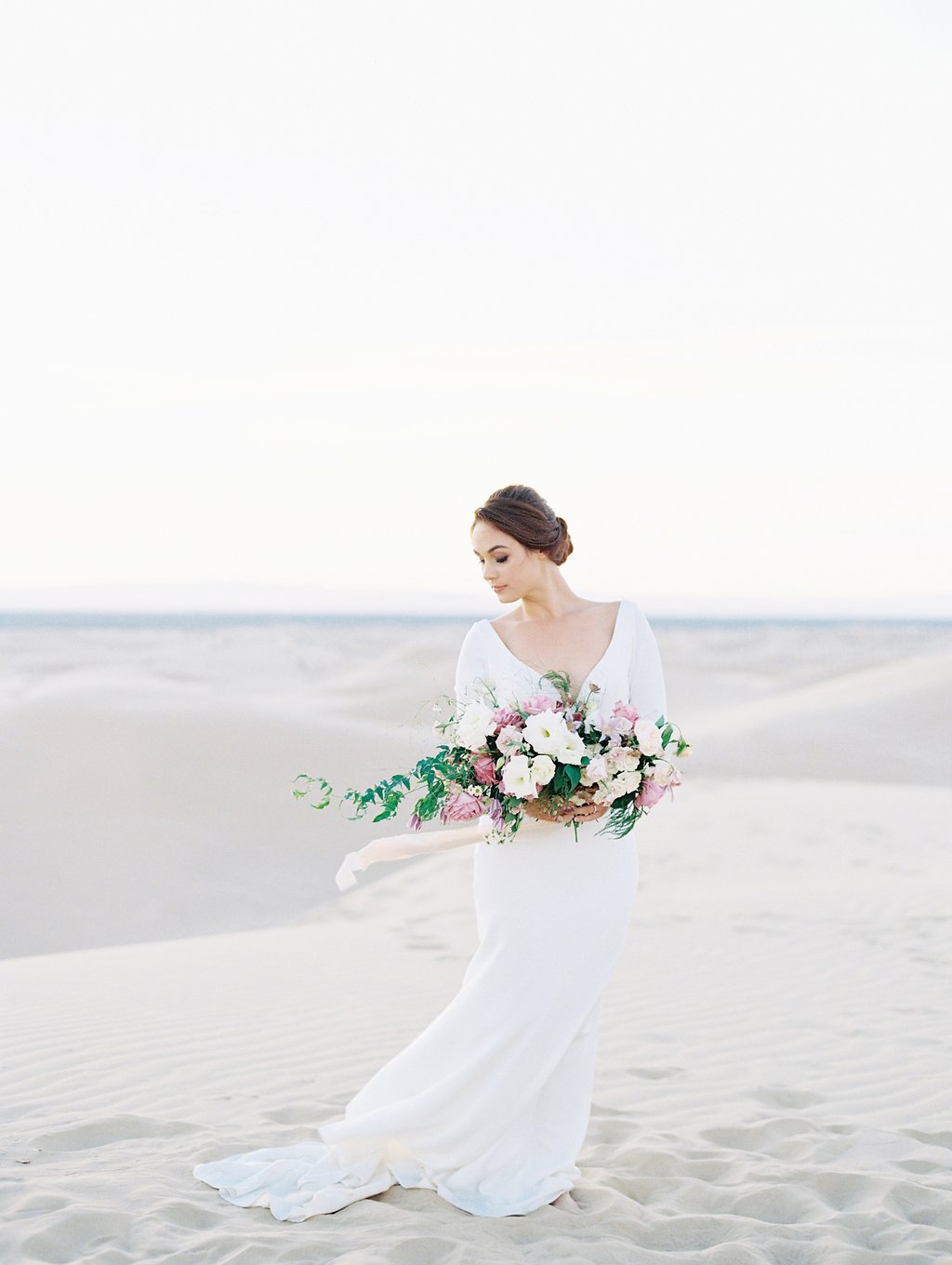 Glamis Wedding | California Wedding | Dessert Wedding | Mallory Dawn Photography | Fine Art Wedding Blog | Joy Wed | California Wedding | Stacey Foley Design