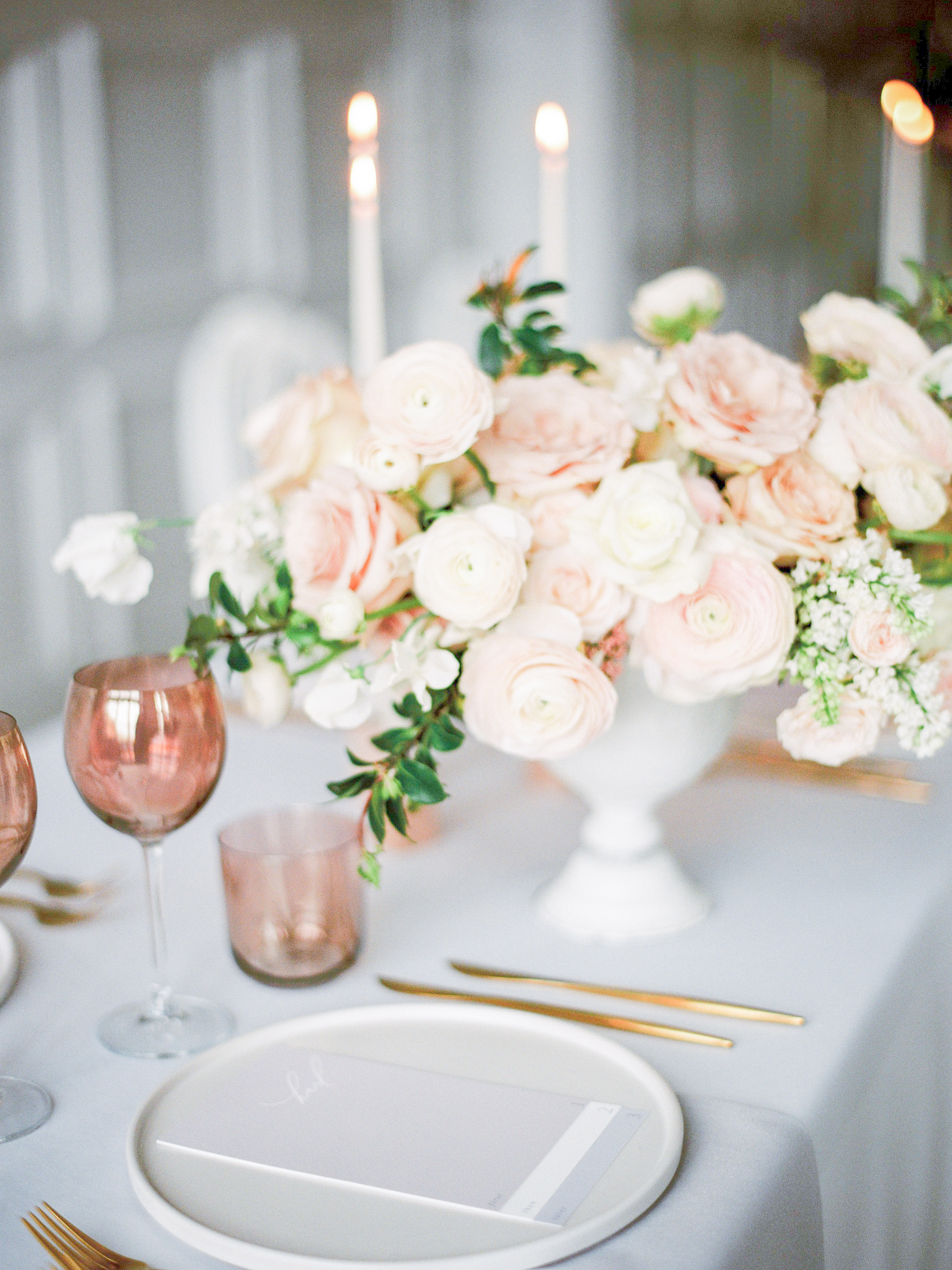Scandinavian Wedding Inspiration | 2 Brides Photography | Peaches & Mint | Swedish Wedding | Minimal Wedding Inspiration | Spring Wedding | Joy Wed | Canadian Wedding Blog | Fine Art Wedding Blog