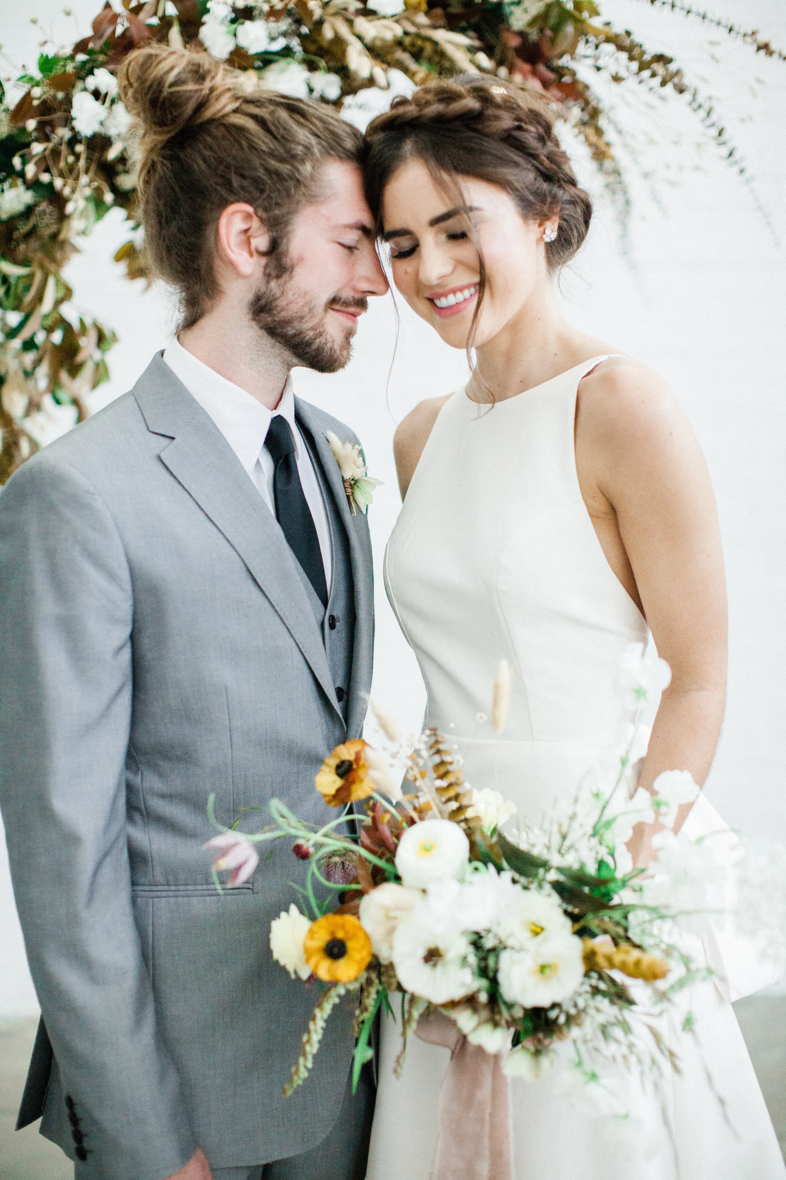 Organic Wedding Inspiration | Fall Wedding Inspiration | Canadian Wedding Blog | Red Fern Photography | Wedding Inspiration | Fine Art Wedding Blog | Kari Ellen Events