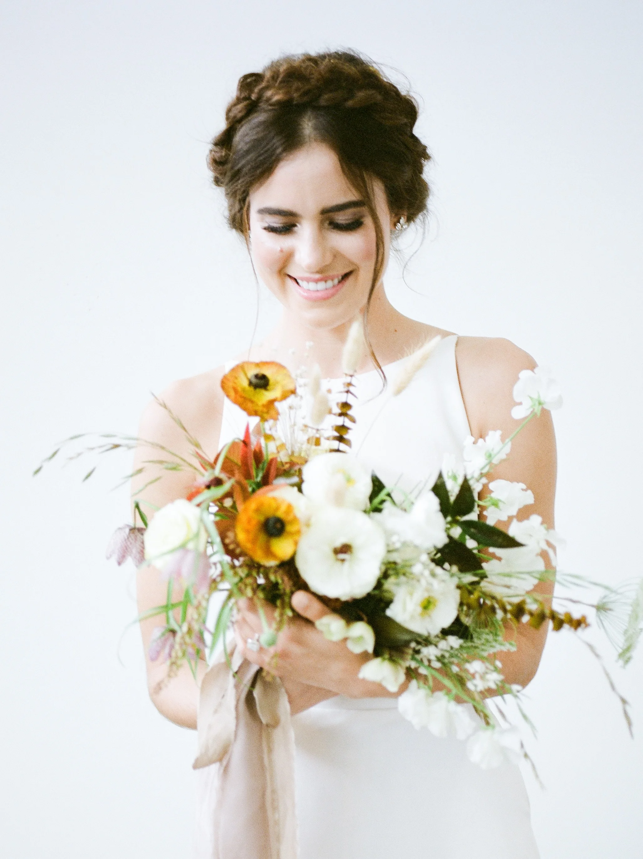 Organic Wedding Inspiration | Fall Wedding Inspiration | Canadian Wedding Blog | Red Fern Photography | Wedding Inspiration | Fine Art Wedding Blog | Kari Ellen Events