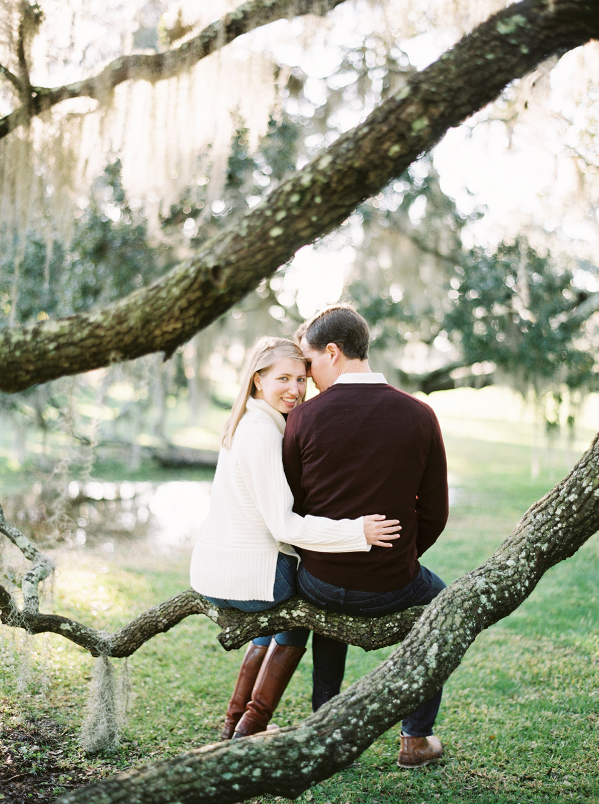 Charleston Engagement Session | Alayna Kaye Photography | South Carolina Wedding | South Carolina Photographer | Charleston Photographer | Fine Art Wedding Blog | Joy Wed