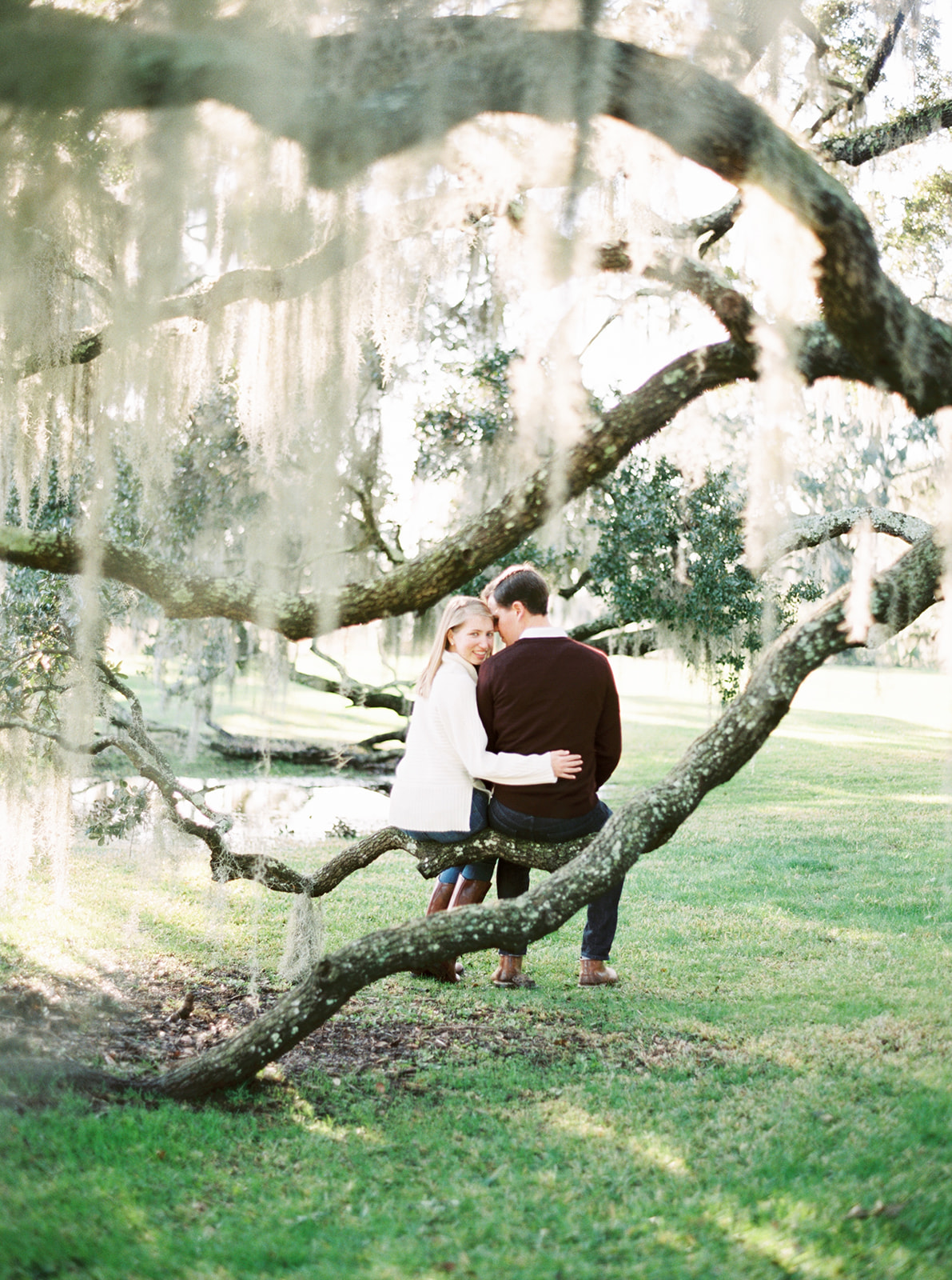 Charleston Engagement Session | Alayna Kaye Photography | South Carolina Wedding | South Carolina Photographer | Charleston Photographer | Fine Art Wedding Blog | Joy Wed