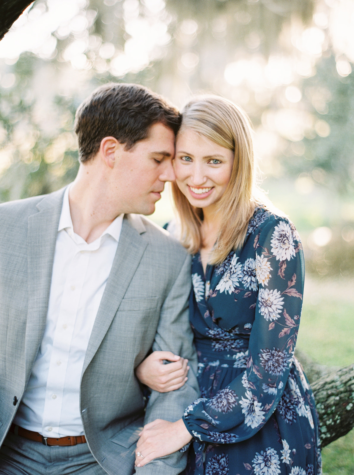 Charleston Engagement Session | Alayna Kaye Photography | South Carolina Wedding | South Carolina Photographer | Charleston Photographer | Fine Art Wedding Blog | Joy Wed