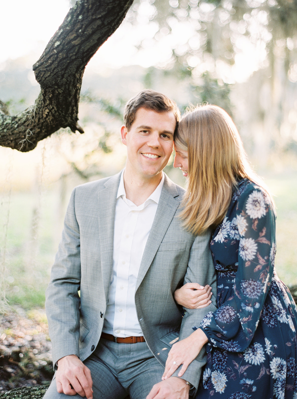 Charleston Engagement Session | Alayna Kaye Photography | South Carolina Wedding | South Carolina Photographer | Charleston Photographer | Fine Art Wedding Blog | Joy Wed