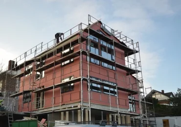 Enebolig med leilighet på Tasta