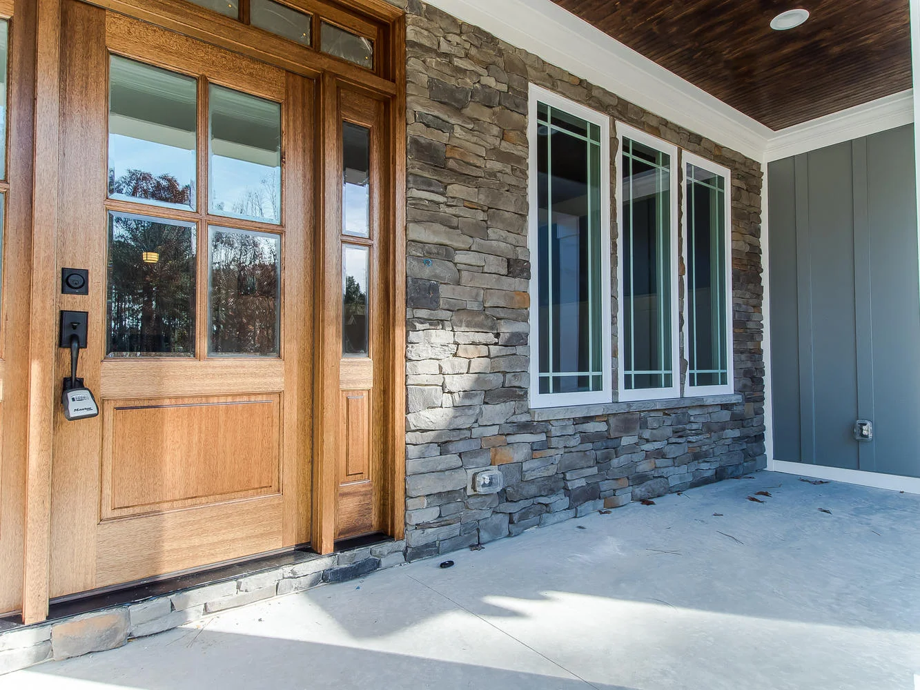 5736 Barham Crossing Dr Wake-large-008-20-Barham Crossing39-1333x1000-72dpi.jpg