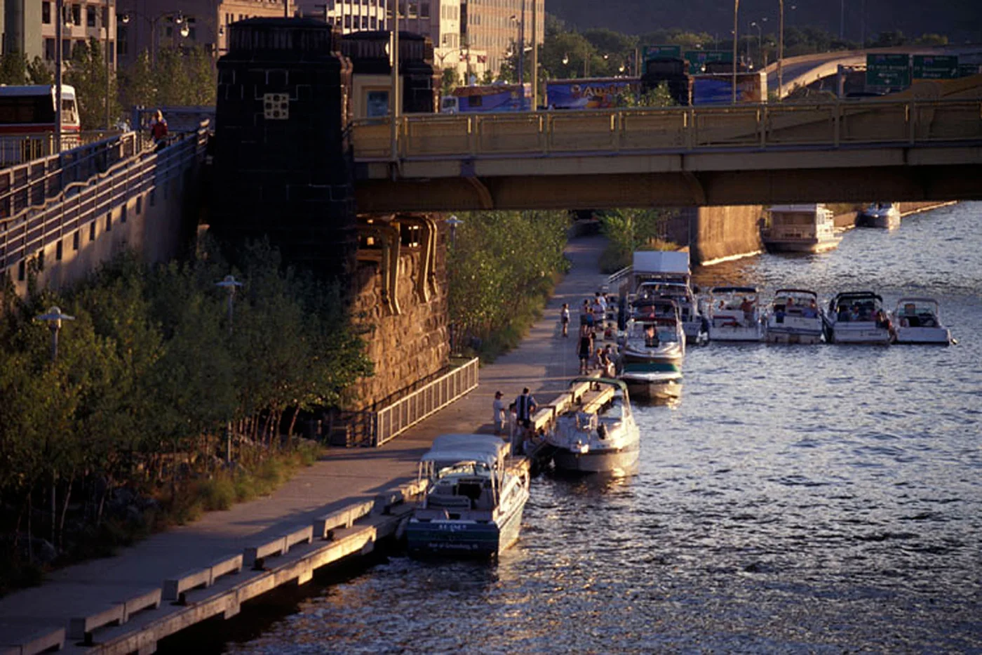Park access from below Seventh Street bridge