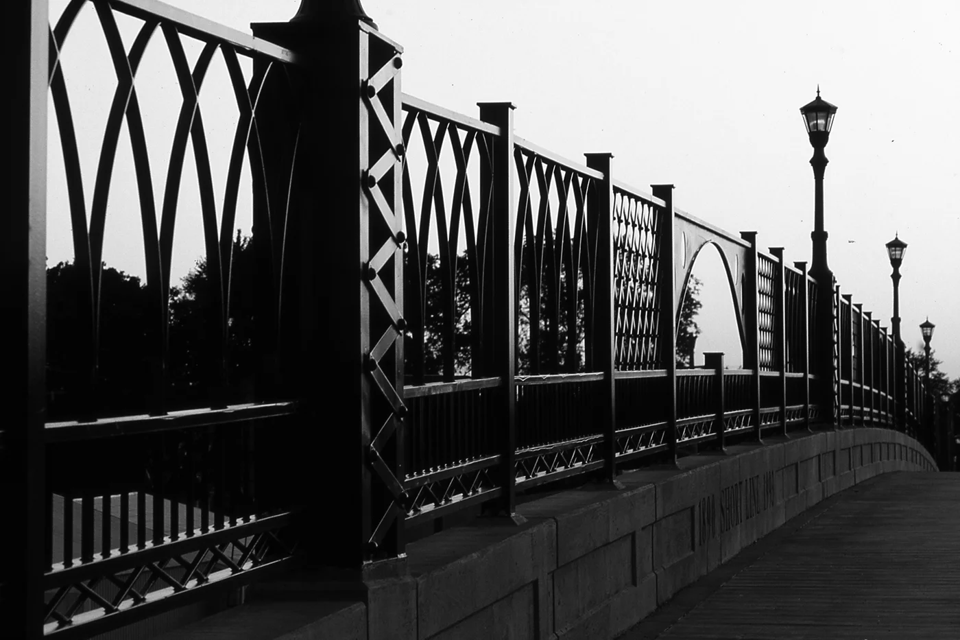 Deck railing