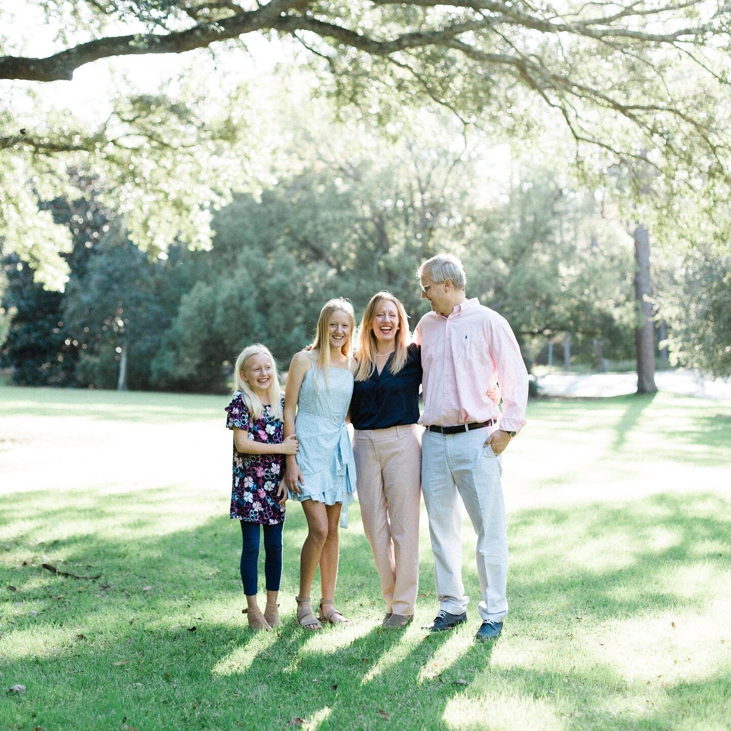 ☀️ Happy Saturday, friends! I hope you have a weekend full of love, laughter and sunshine! 
.
.
.

.
.
.
.
#motherhoodrising #momsofig #documentlife #nothingisorsinary #lifewithkids #honestmotherhood #memorizingmotherhood #candidkids #inmydomain #lif