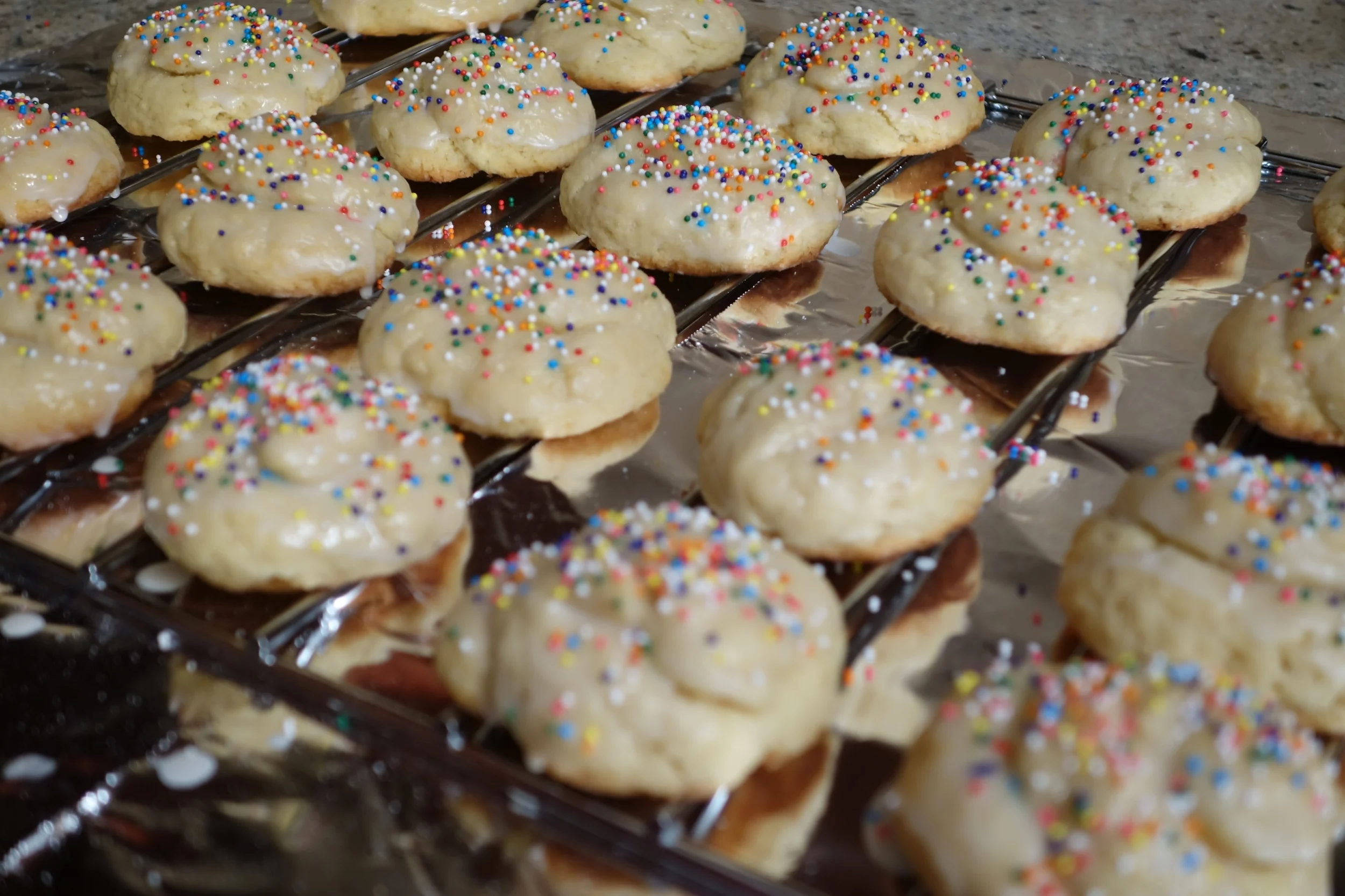 Aunt Linda's Anisette Cookies