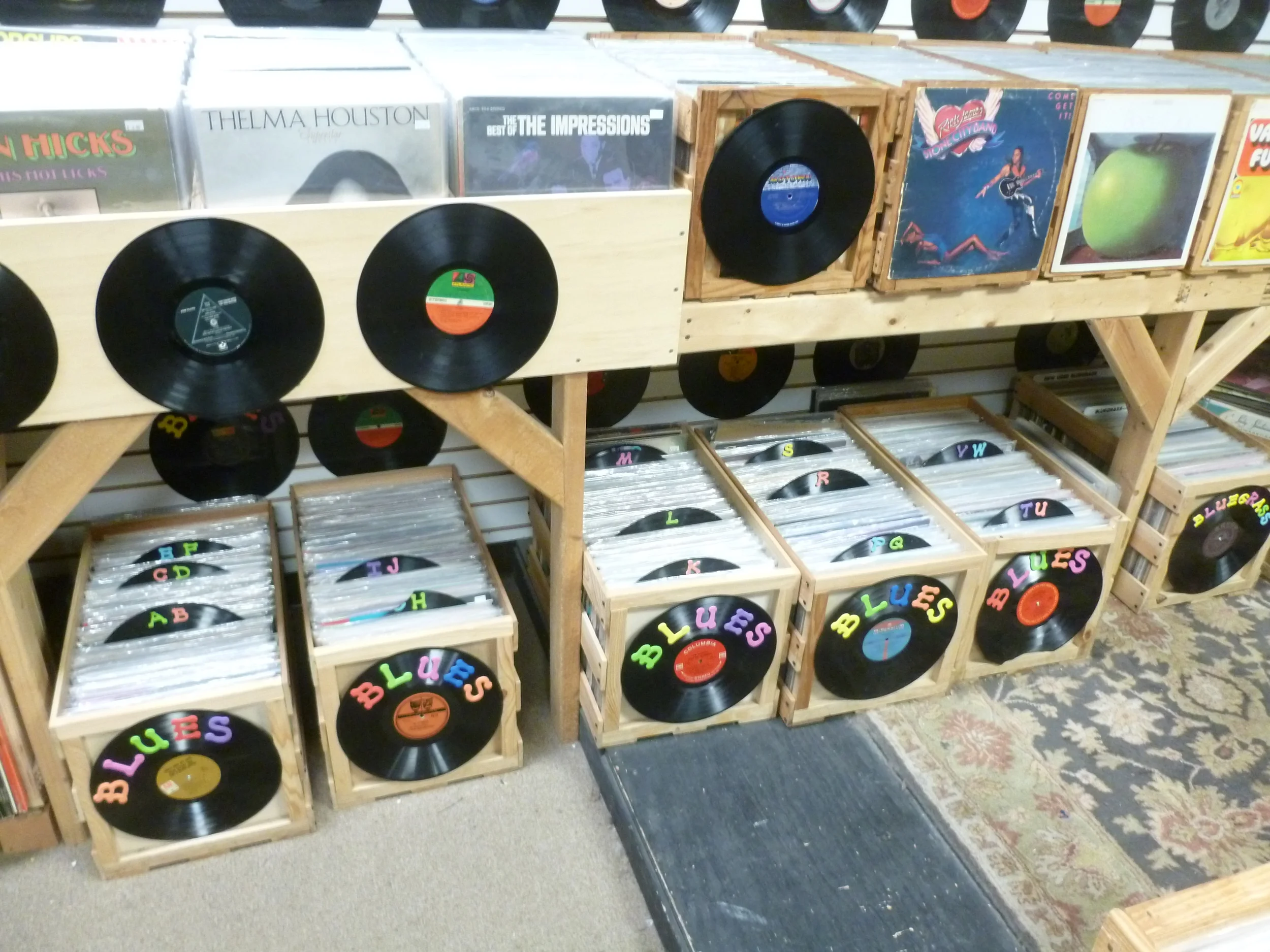 Trax on Wax Maryland Record Store LPs, Turntables, Buy Used Vinyl
