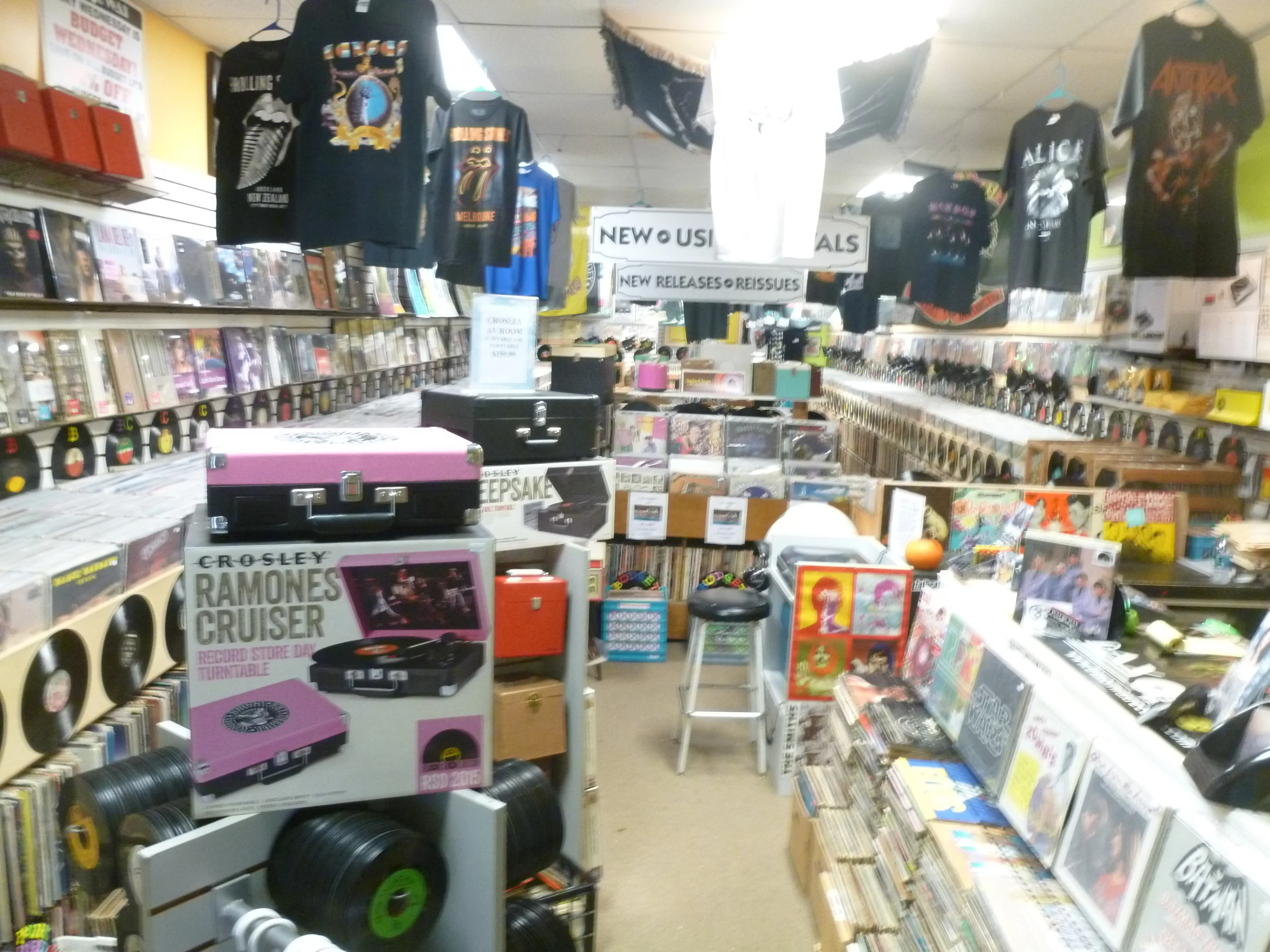 Trax on Wax Maryland Record Store LPs, Turntables, Buy Used Vinyl