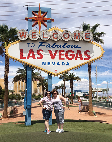 3shellieandginaconquervegas