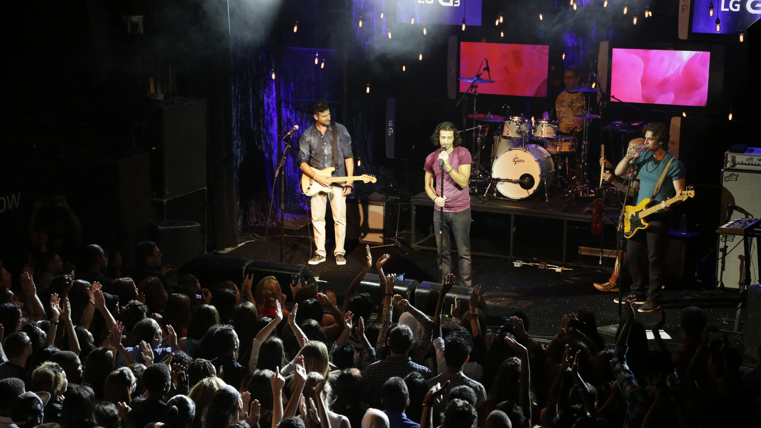 Fashion Rocks! Front Row LG MAGIC! Concert, 2014