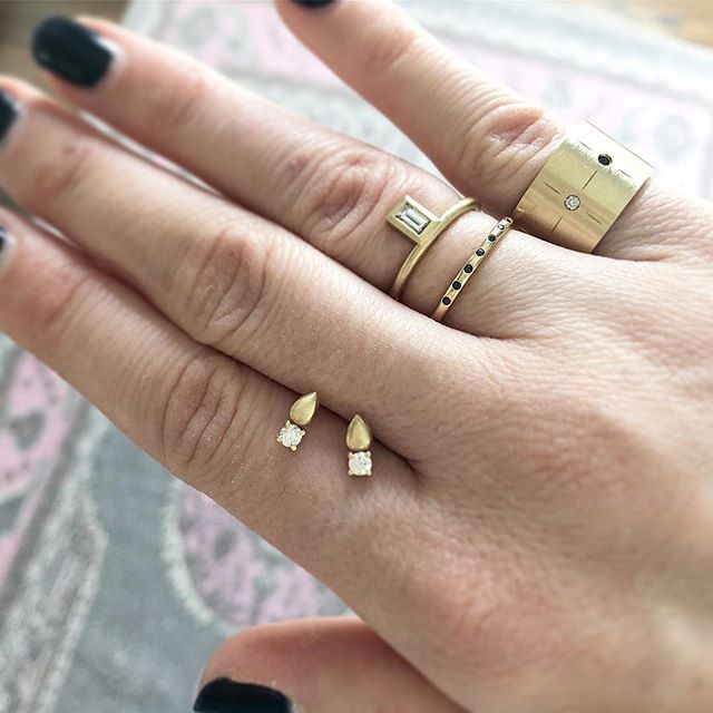 A few new pieces just in time for the holidays!

#gold #diamonds #blackdiamonds #jewelry #finejewelry #denver #5280 #style #lovegold #rings #stackem #baguettes #ihavethisthingwithjewelry