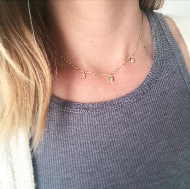 Brightening our Monday with the triple baguette necklace. ✨
.
.
.
#diamonds #yellowgold #baguette #necklace #14k #finejewelry #denver #style #5280 #lotd